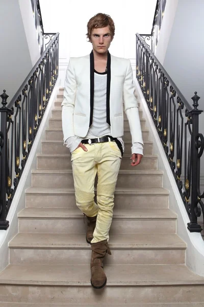 Look 8